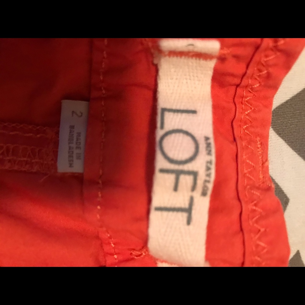Ann Taylor Loft size 2 Capri - Picture 6 of 13